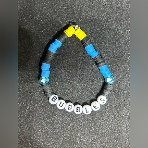 Bubbles (The Powerpuff Girls) Heishi Bracelet - Picture 3 of 12